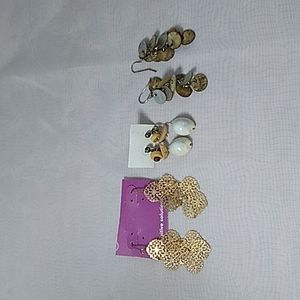 Earring lot